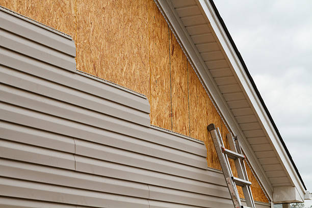 24/7 Emergency Vinyl Siding experts in Johnstown, NY